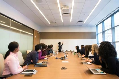 Inglês para reuniões de negócios para executivos da Barra