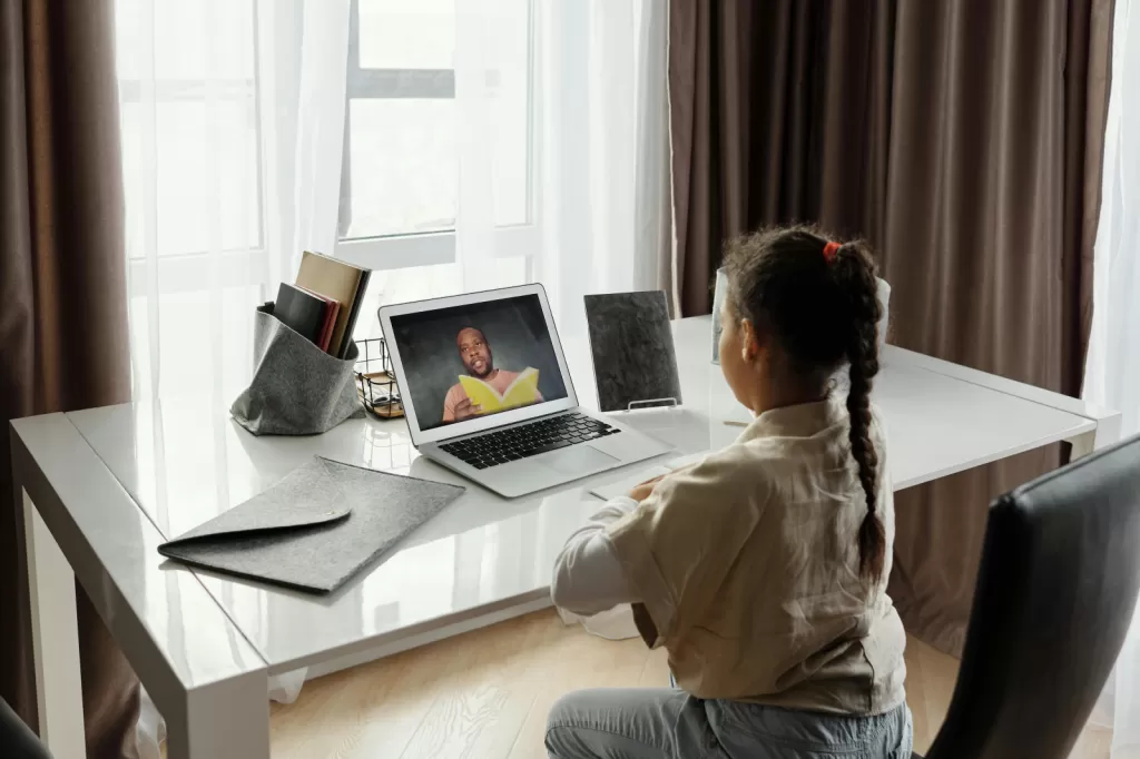 Divertido e Eficaz: O Curso de Inglês Ideal para o Seu Filho