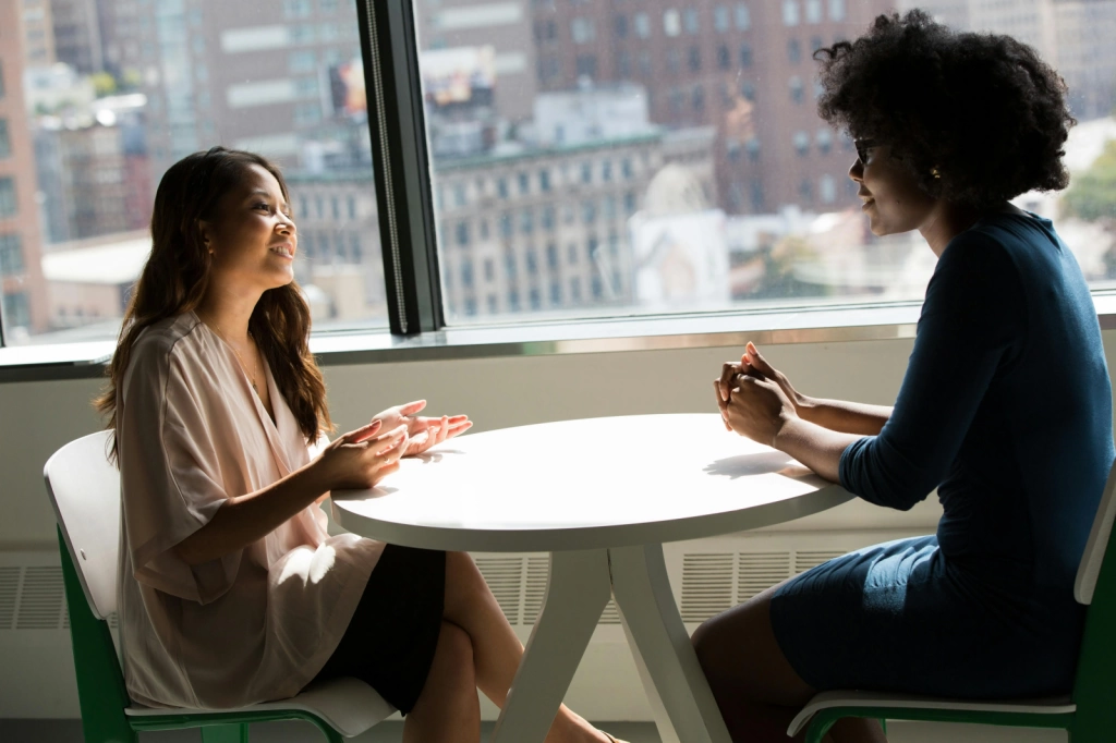 Como a prática da conversação acelera sua fluência