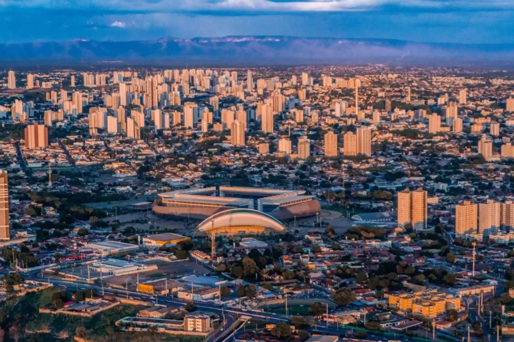 Inglês para Negócios em Cuiabá: Como Aprender e se Destacar 