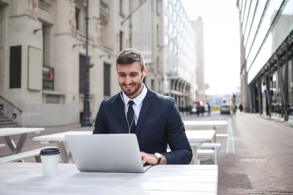 Os benefícios de ser Bilíngue no Mercado de Trabalho