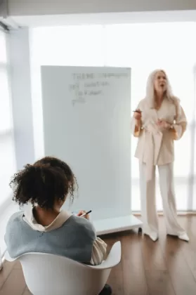 Melhore Sua Pronúncia em Inglês em 2025