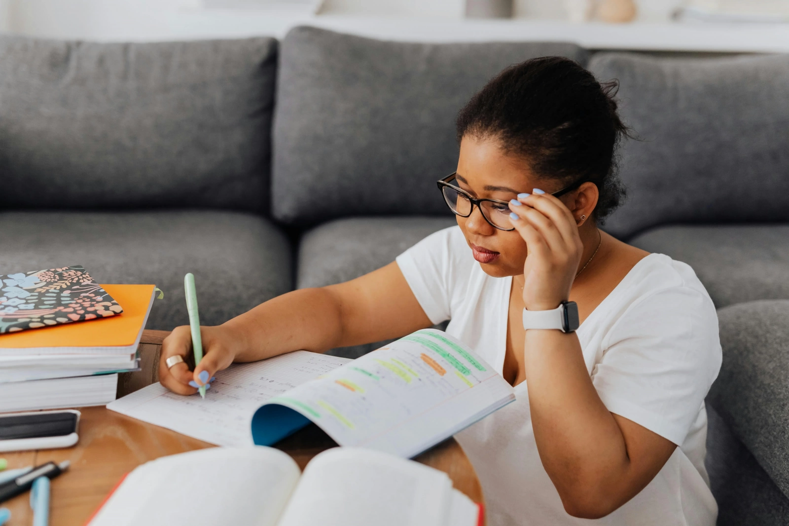 Estudo autônomo x curso de inglês: qual é o melhor caminho?