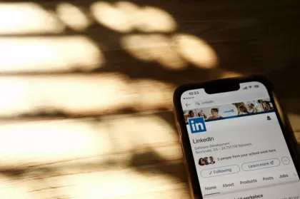 Como se Destacar no LinkedIn com um Segundo Idioma 